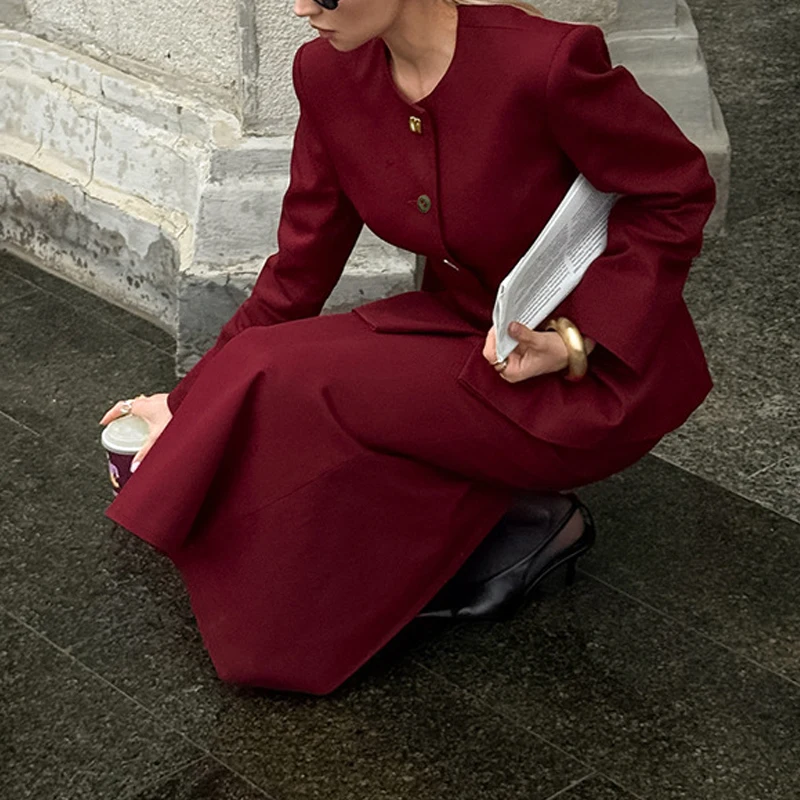 

Red round neck long sleeved waist cinched suit jacket with split half skirt fashionable autumn and winter two-piece set