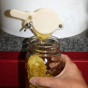 مستخرج صمام بوابة العسل ، آلة استخراج العسل في تعبئة ، معدات الخلية ، أدوات تربية النحل أعلى 8 مبيعات لآلات تربية النحل - رقم 1