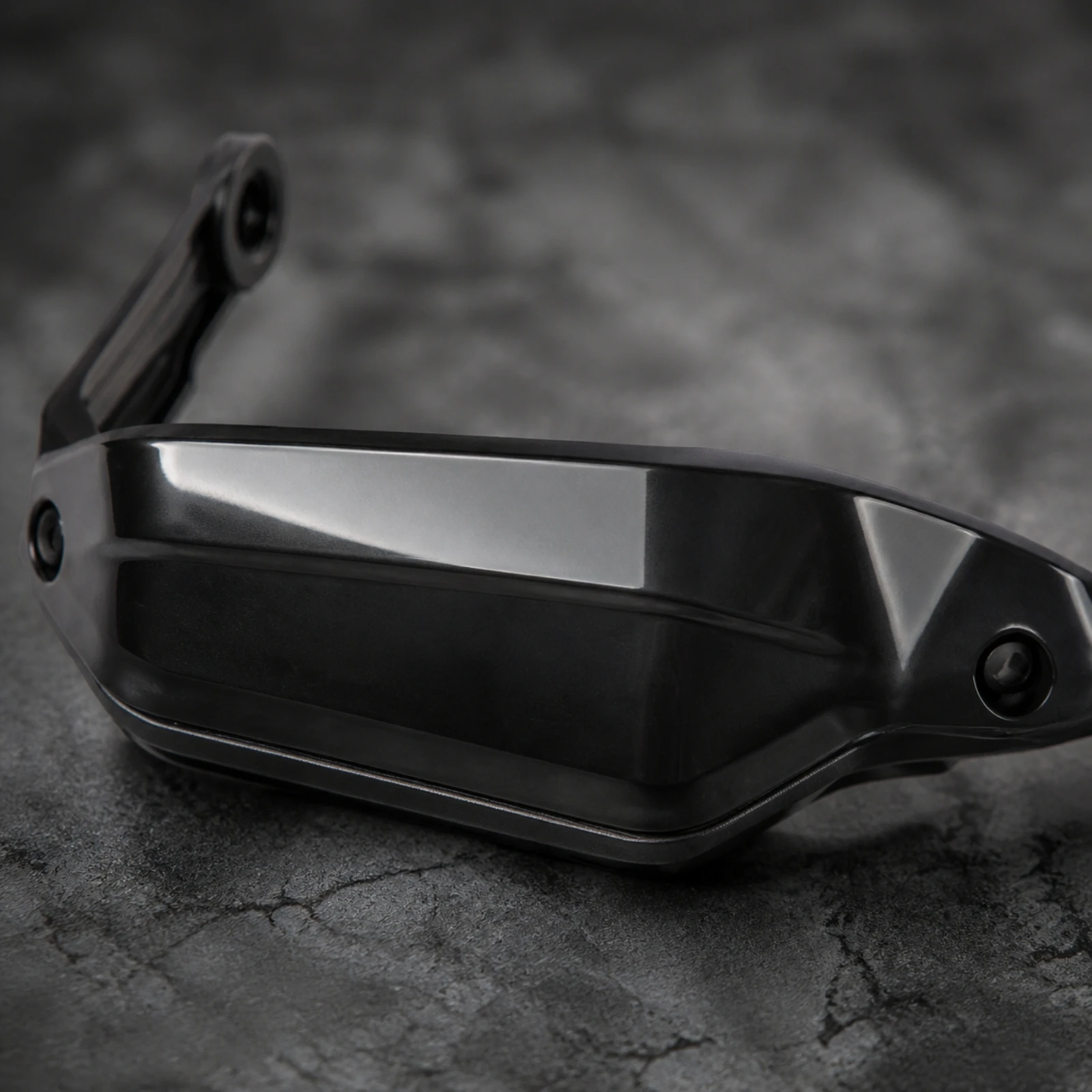 Motorcycle Handlebar Handguards Debrisguarding Handguard with Mounting Arm Contoured Hand Protection Shell Custom Style