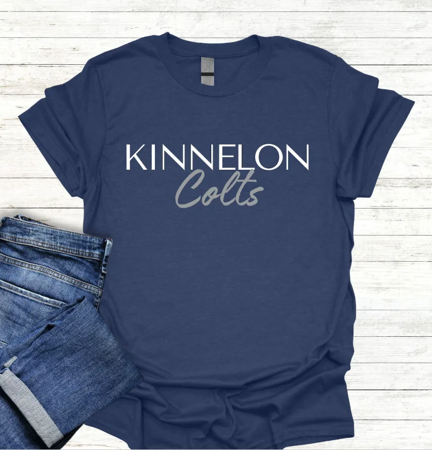 Camiseta Escolar Personalizada com Nome da Turma, Texto e Logotipo da Escola, Camiseta Casual Confortável com Estampa Personalizada