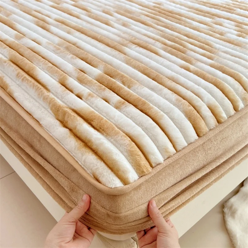 

2025 Faux Rabbit Velvet Fitted Bed Sheet High-Quality Thickened Warm Winter Bed Cover Skin-Friendly Mattress Topper for Single