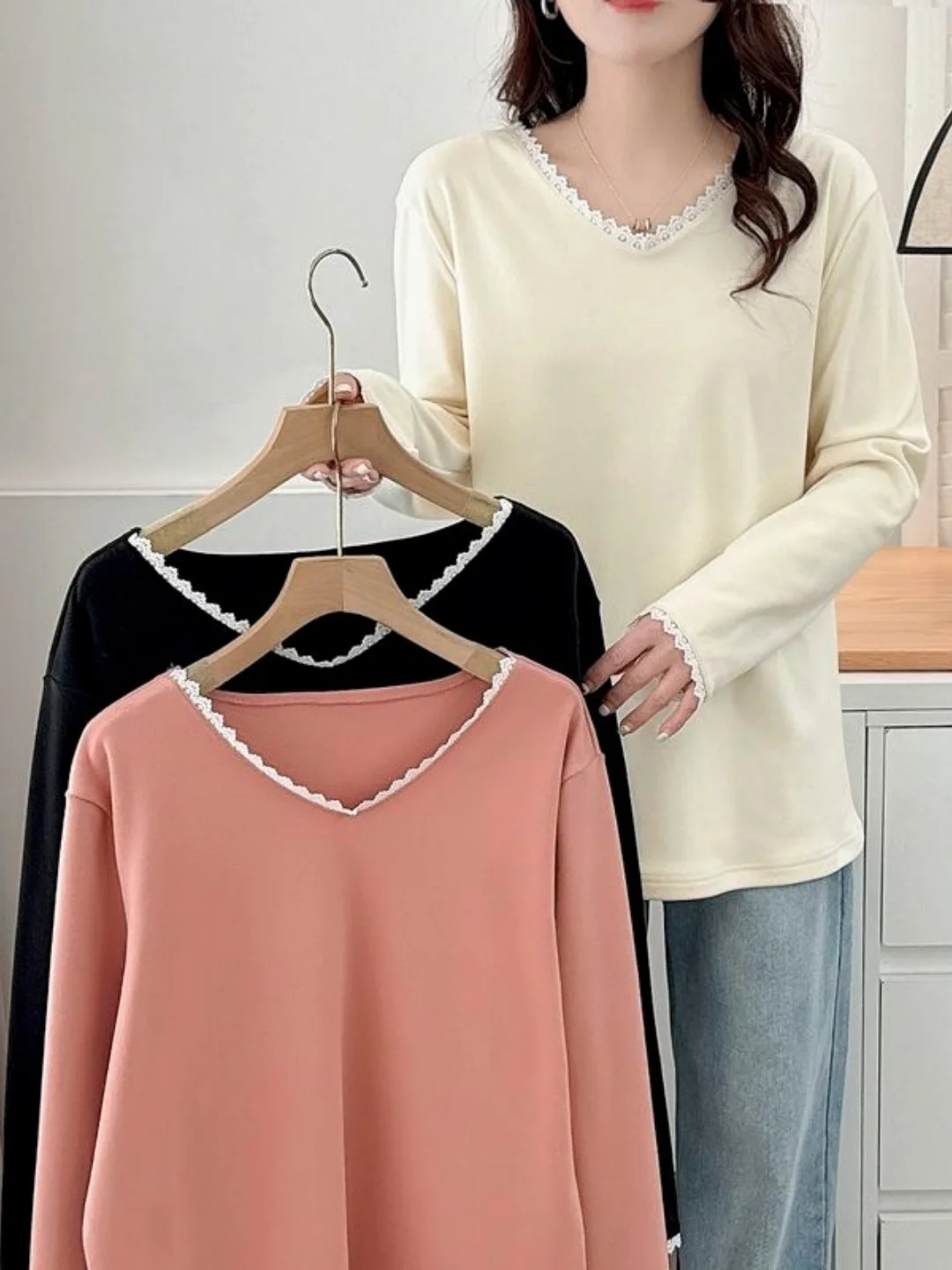 

Sweet Sle Lace Splice V-Ne Long Sve T-irt Women's Loose Slimming Large Size Base irt Top for Autumn Winter 300 Pou