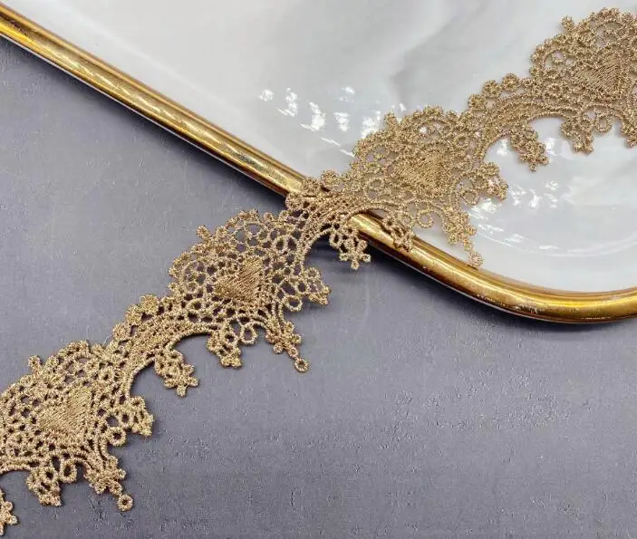 Width:4cm(1.57”inch)Gold embroidery lace heart-shaped barcode gold thread Fashion lace Clothing decoration Sewing(KK-4618)