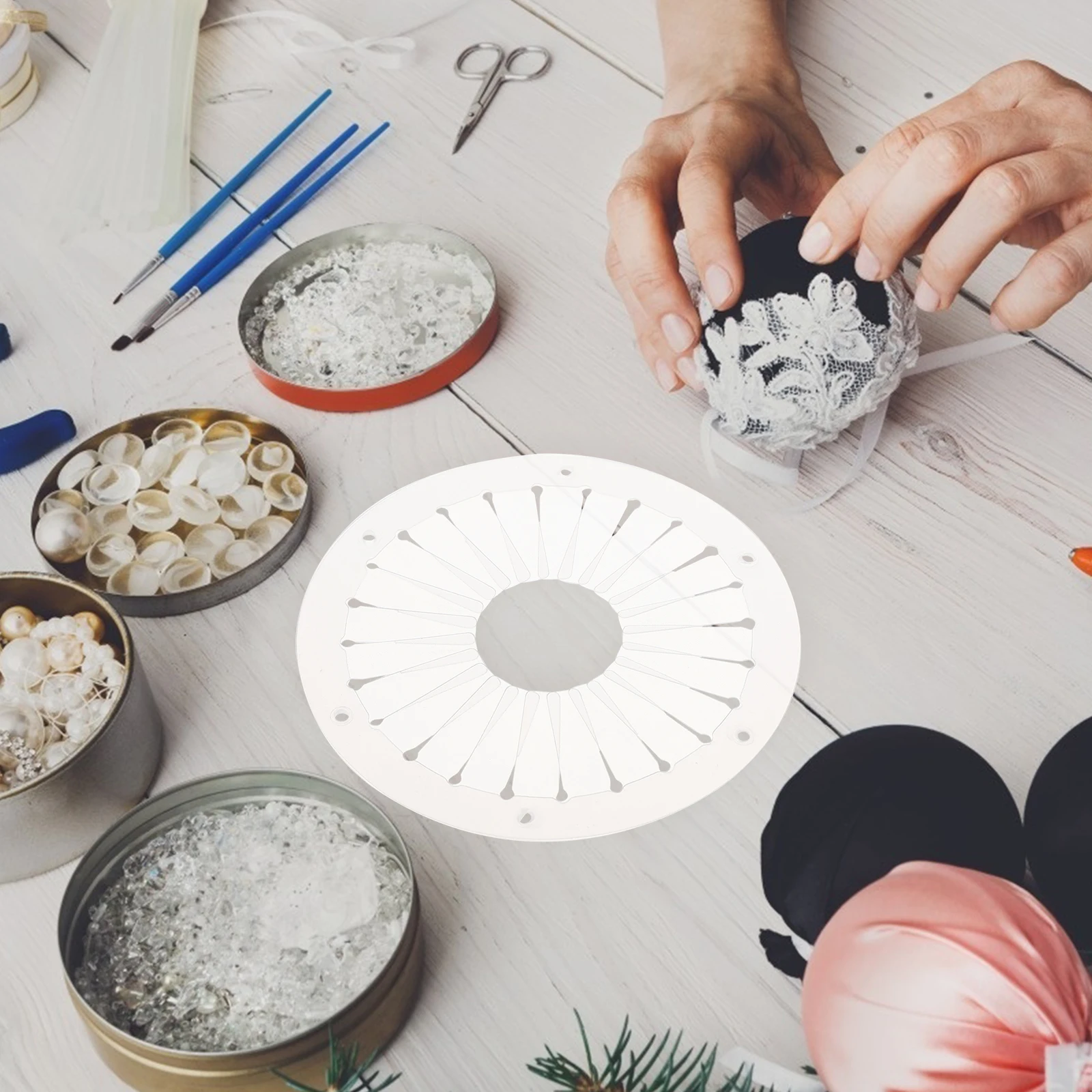 

Ribbon Pleating Tool Plastic Diy Riband Knitting Tool For Making Ribbon Ornaments Practical Plaiting Tray Maker Handicraft