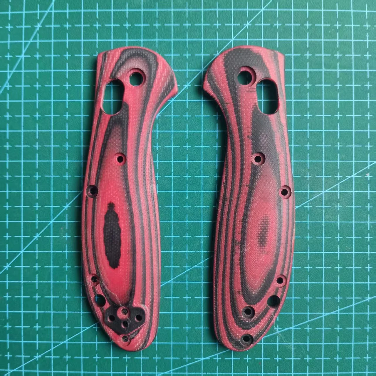 

1 Pair G10 Material Handle Scales for Benchmade Griptilian 555/556 Folding Knife
