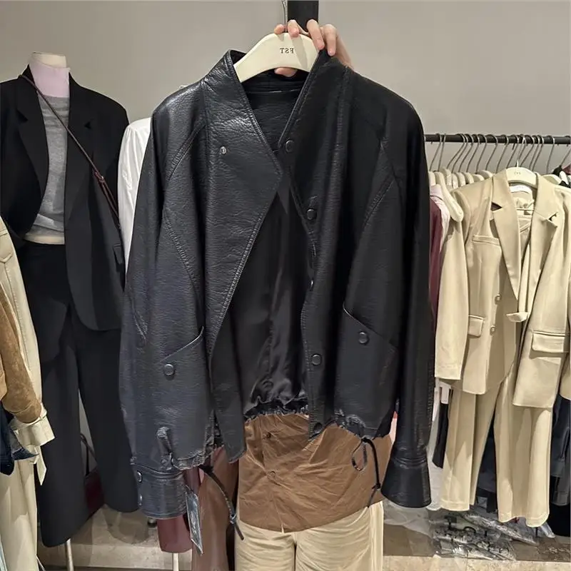 เสื้อแจ็คเก็ตหนังสไตล์อเมริกันทรงหลวมสำหรับผู้หญิง ไซส์เล็ก ดีไซน์หรูหรา สีน้ำตาล ทำจากหนัง PU