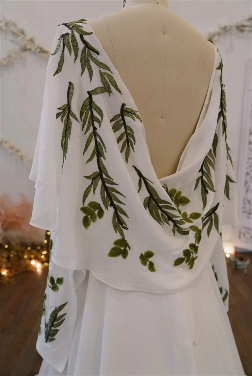 Kyoto Green Leaf Embroidery Long Sleeves Wedding Dress Elegant A