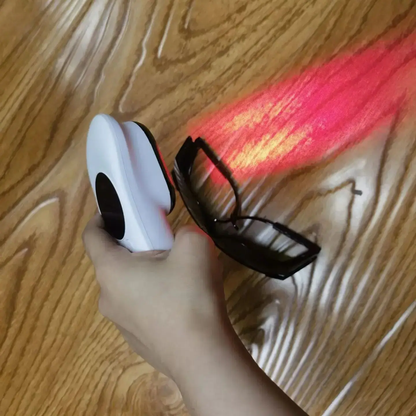 

Многоволновой лазер для реабилитации домашних животных — 650 нм и 808 нм для облегчения боли, повреждений нервов и проблем по развитию костей