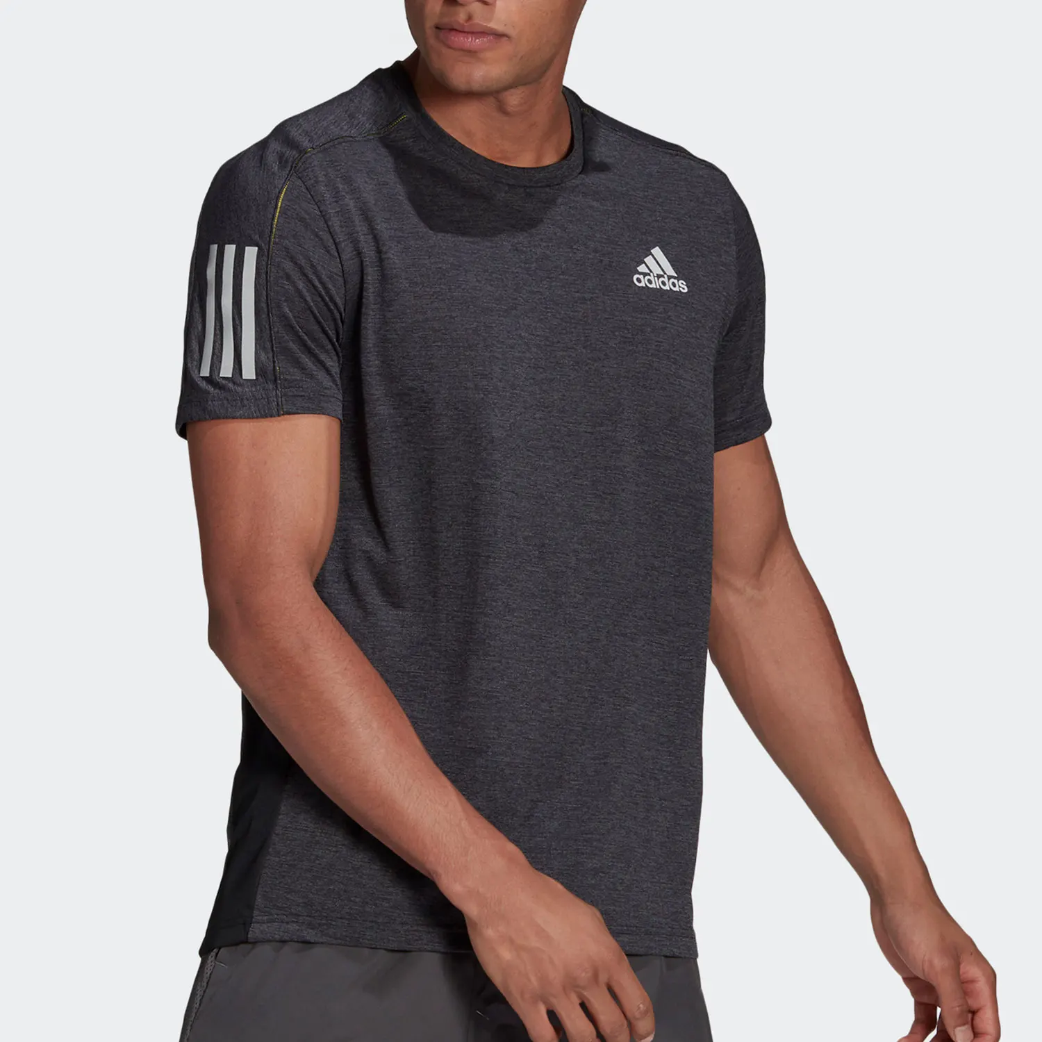 

Adidas Аутентичный сезон Новая мужская светоотражающая спортивная футболка с круглым вырезом GK6059