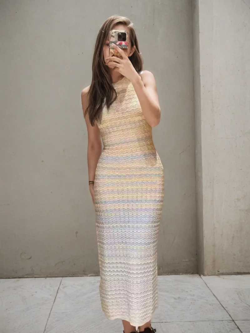 Damska sukienka dzianinowa z gradientowym wzorem fal, ażurowa, z okrągłym dekoltem, dopasowana, bez rękawów, midi, letnia, koreańska P7QW, lato 2025