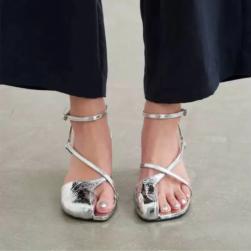 

Catwalk Round-Toe Block-Heeled Sandals Cross-Strap Large-Size Hollow Thong High Heels Buckle Women Shoes Sandalias Mujer Verano