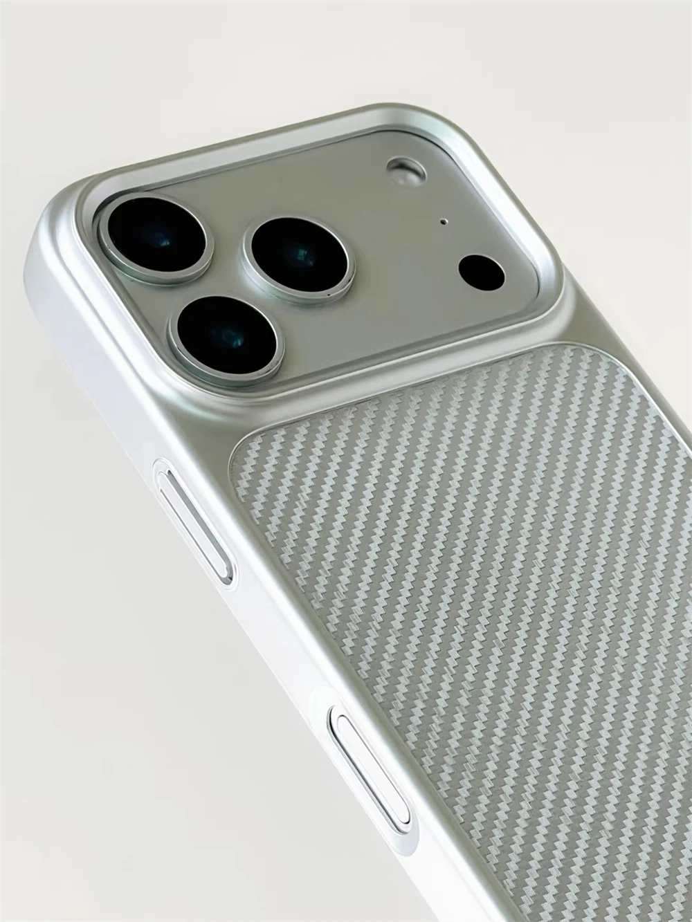 Luksusowe etui z matowym wzorem włókna węglowego do iPhone'a 17 16 15 Pro Max, kompatybilne z ładowaniem magnetycznym Magsafe, twarda obudowa PC — zdjęcie produktu 6