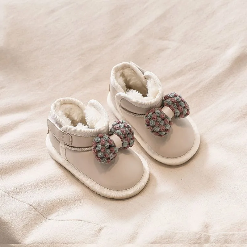 

Baby Girls Winter Snow Boots Warm Lined Non Slip Infant Toddler Booties for Cold Weather Cute Design Baby Shoes
