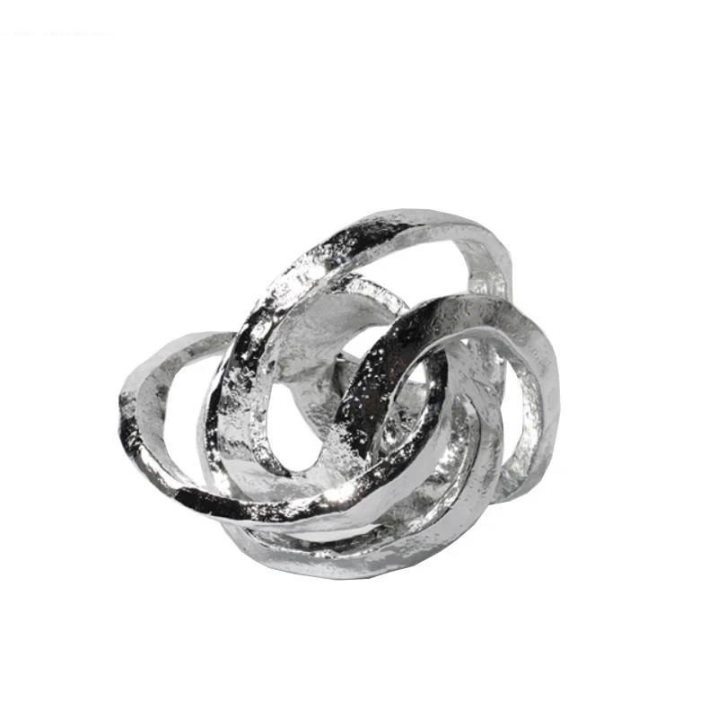 Chain Shackles Sculpture Abstract Artwork Desk Decoration Ornaments Modern Crafts Statue Room Aesthetic Decor