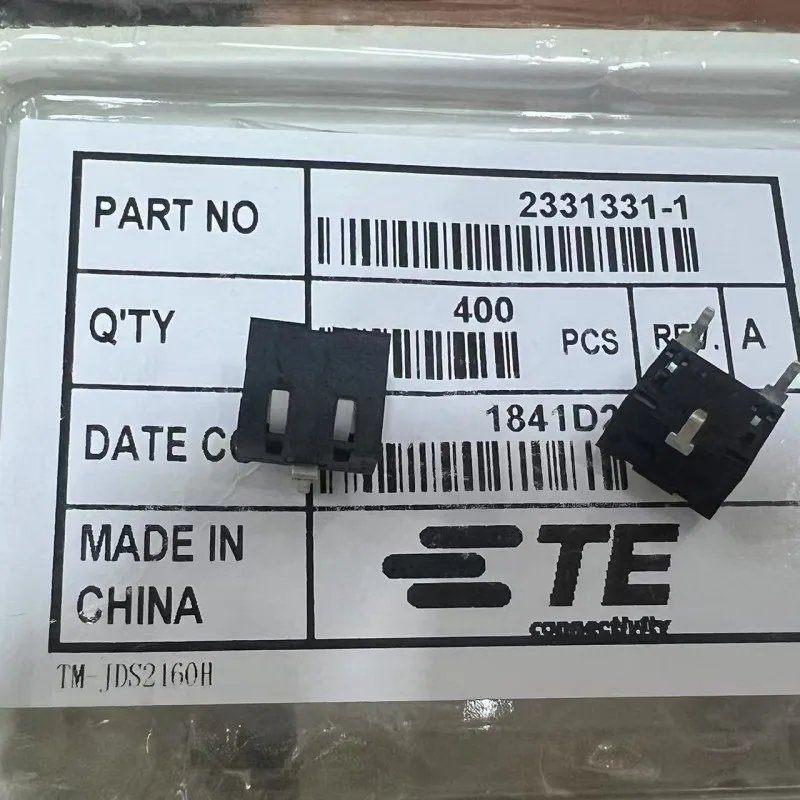 

2331331-1 touch switch 2-position 2-gear toggle switch is inserted into 3-pin