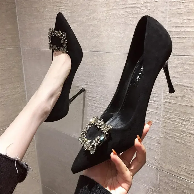 Women New Mid Heeled Sandals Black Square Buckle Pointed Thin Heeled Baotou Banquet High Heeled Shoes Womens Shoes Tacones Mujer