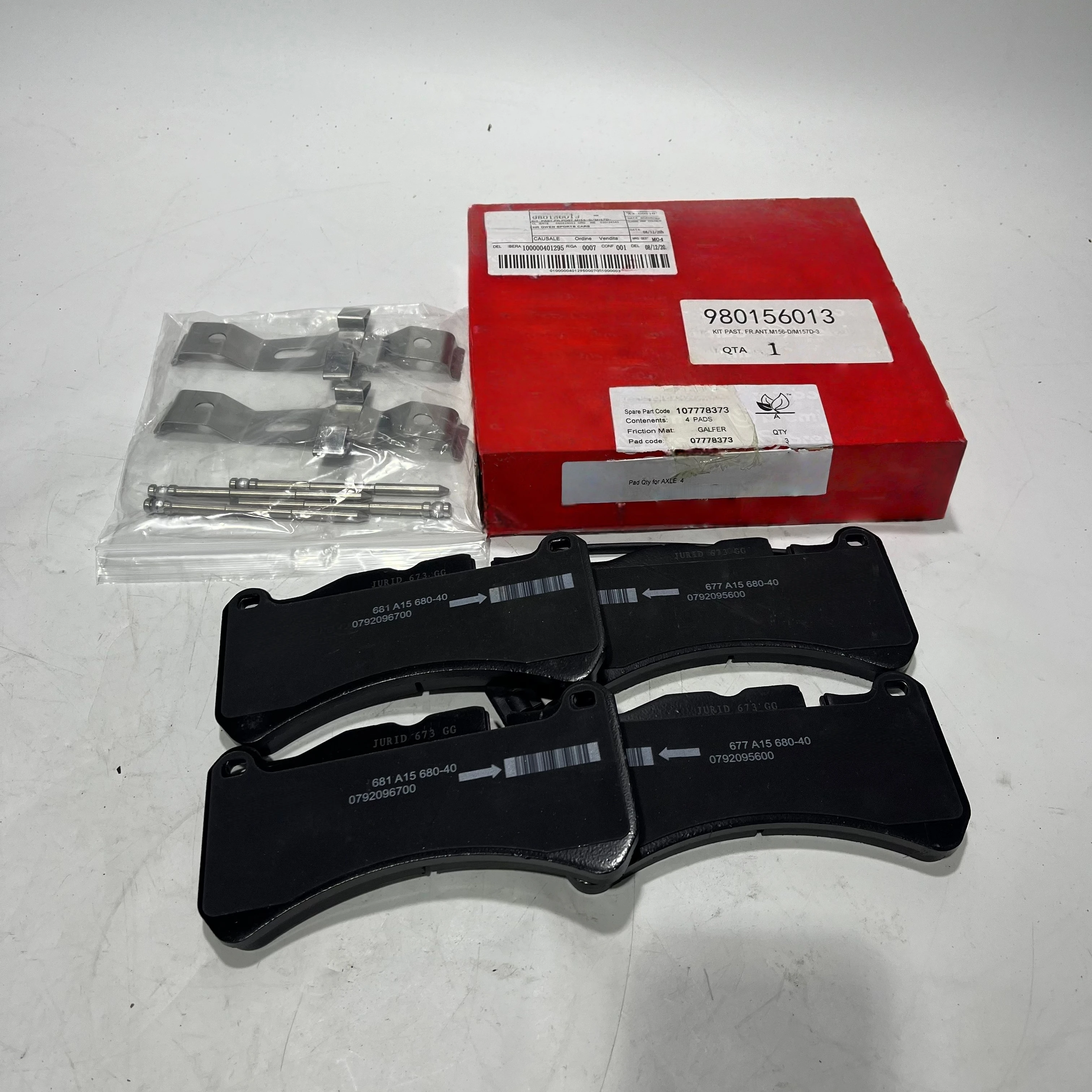 Genuine new Front Brake Pads Set 980156013 Fits For Maserati Ghibli & Quattroporte 3.0L
