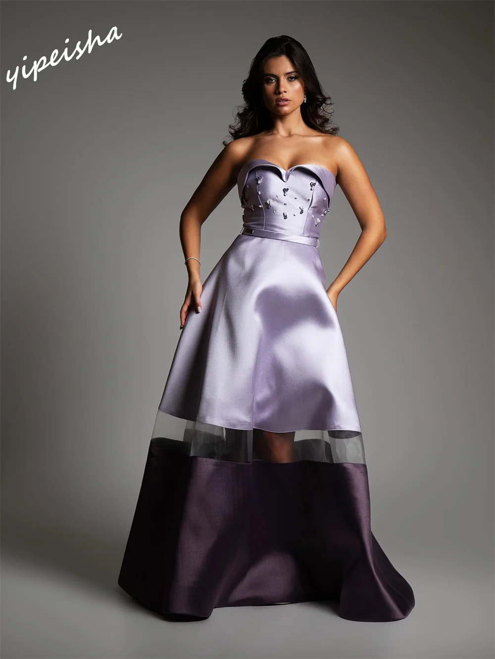 Exquisite Sweetheart Ball Gown Floor Length es Rhinestone Satin Customized