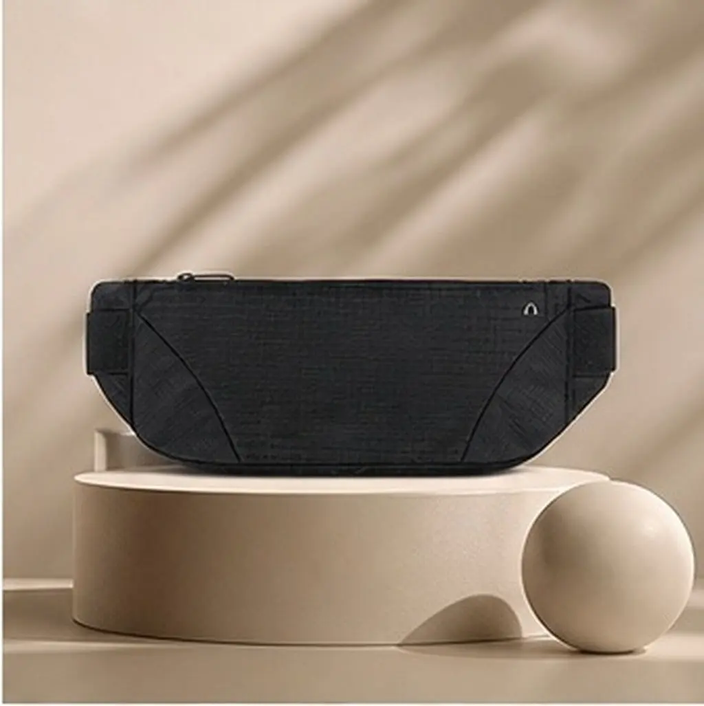 bolsa-de-cintura-esportiva-a-prova-d'agua-leve-ideal-para-corrida-caminhadas-viagens-e-atividades-fisicas-com-compartimento-para-celular-e-cinto-ajustavel-cor-preta