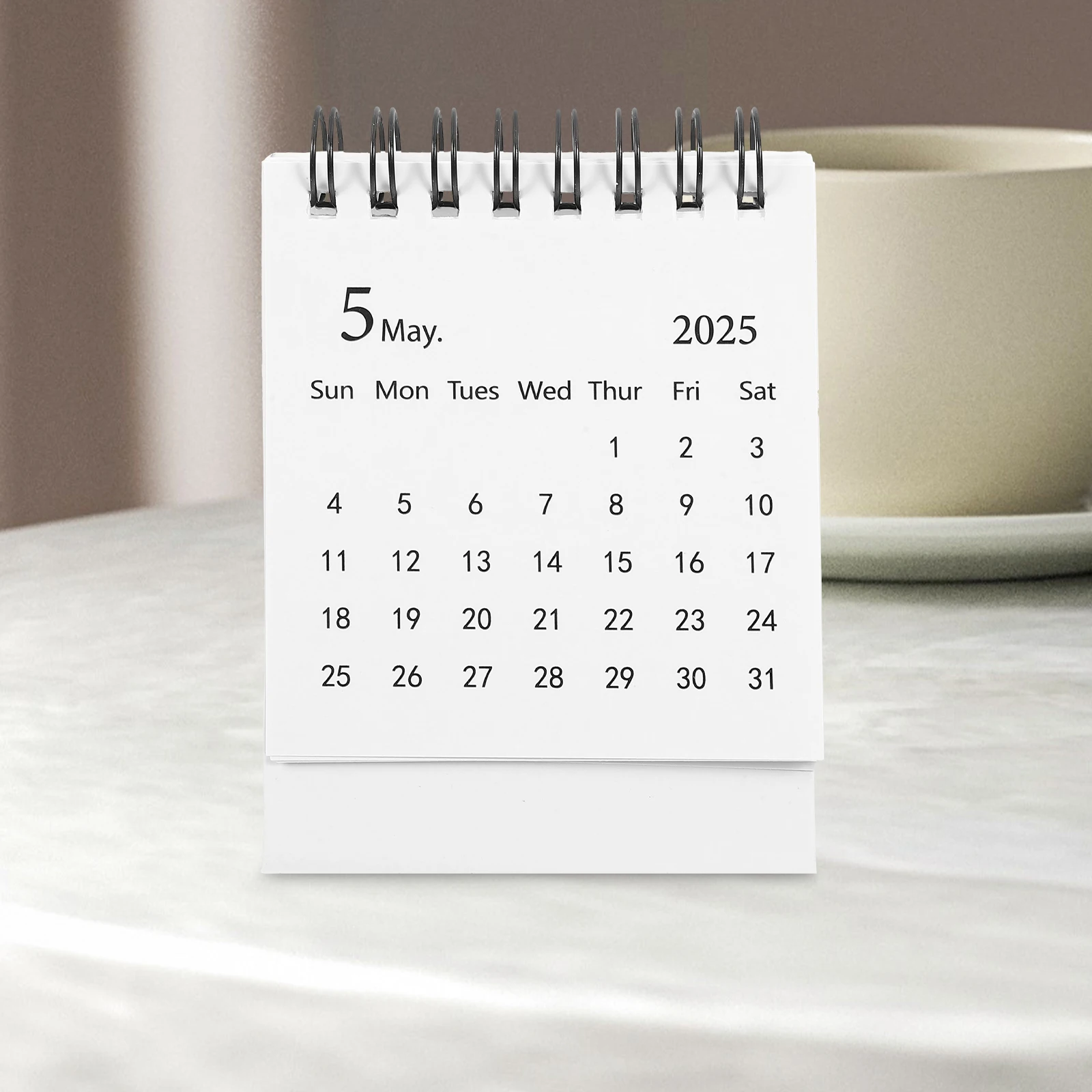 Mini Desk Calendar 2024 2025 Small Desktop Office Planner Flip Calendars Thick Paper Suitable Teachers Students Efficient