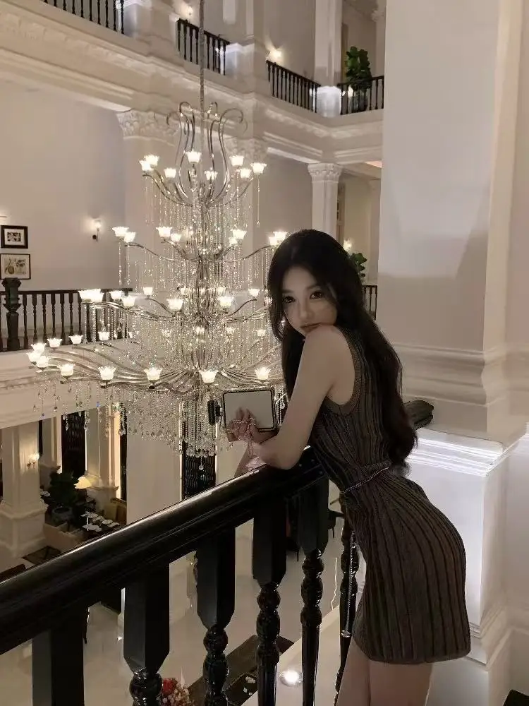 แขนกุด Slim ฤดูร้อนชุดใหม่ผู้หญิง Bodycon ถักชุดสั้น N711