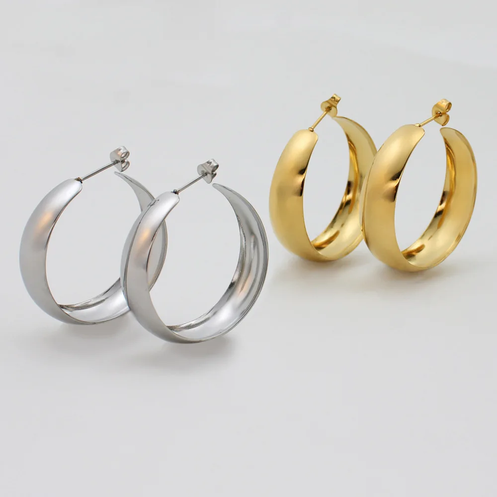 DIY accessories European and American INS retro Hong Kong style temperament U-shaped earrings titanium steel plated 18K gold nic