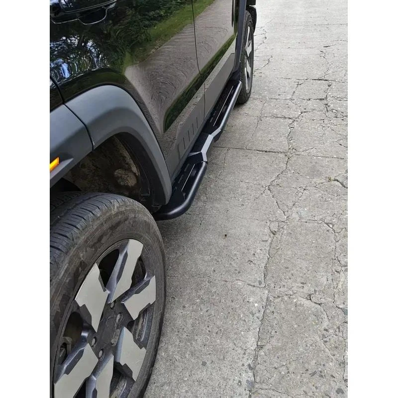 Side step high load anti slip protective vehicle accessories suitable for daily use