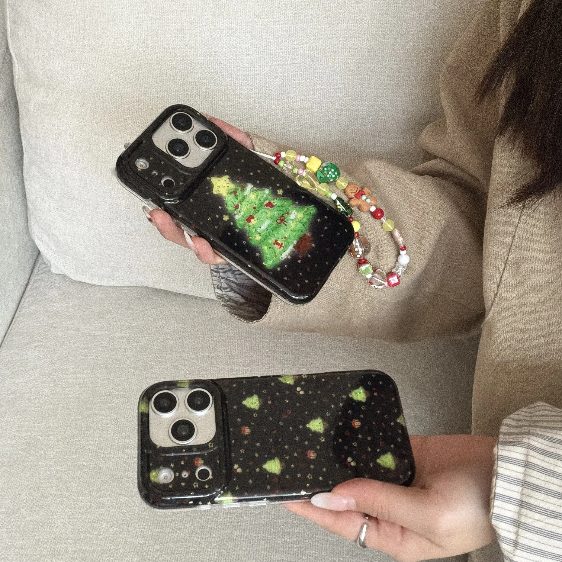 شجرة عيد الميلاد الاحتفالية وأنماط شجرة صغيرة مع حافظة هاتف بسلسلة مطرزة لهاتف آيفون 17 16 15 14 13 Pro Max غطاء هاتف خلفي Capa