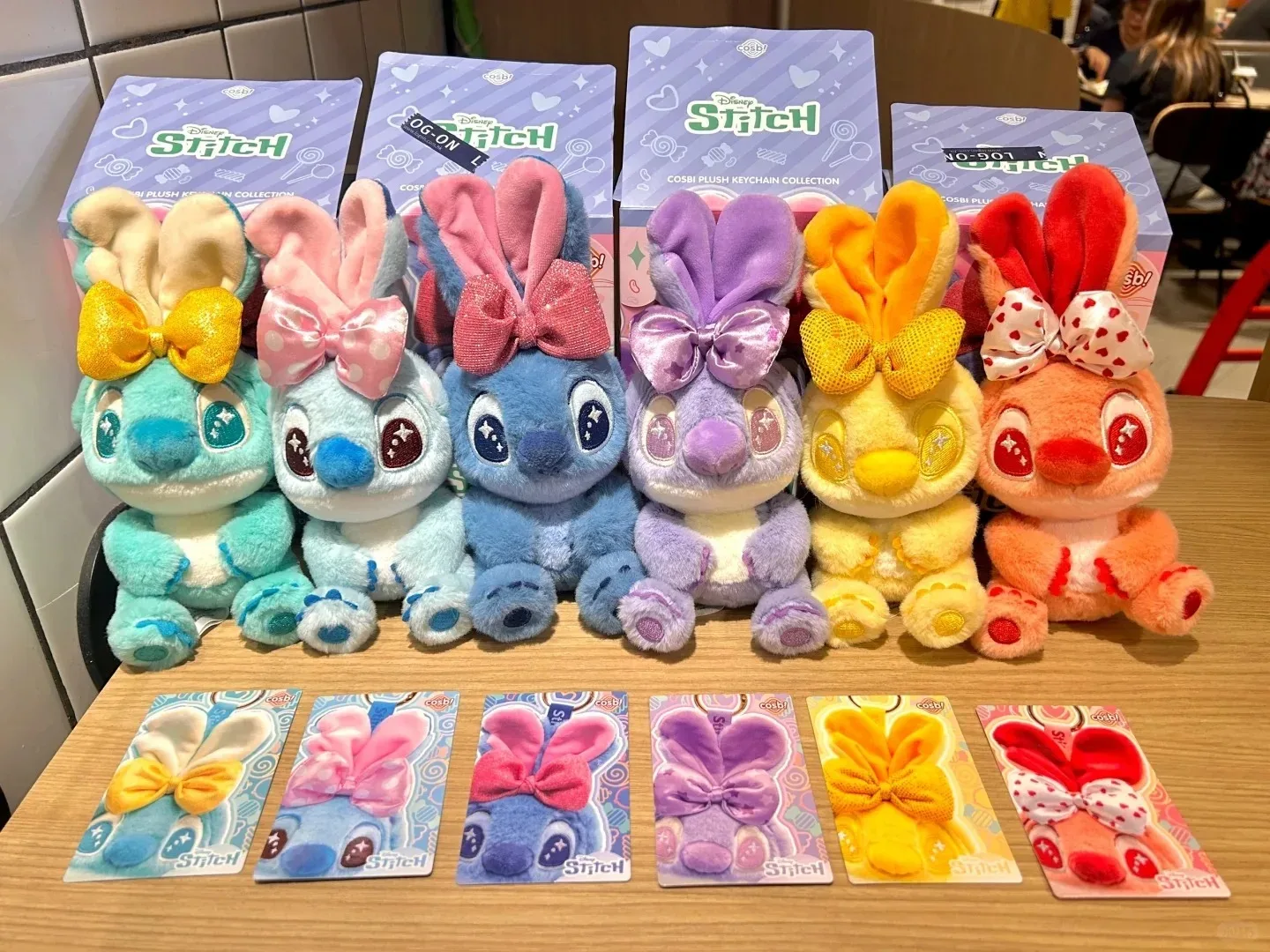 새로운 뜨거운 장난감 캔디 스티치 시리즈 블라인드 박스 Cosbi 키 체인 컬렉션 데스크탑 장식 트렌드 귀여운 인형 선물