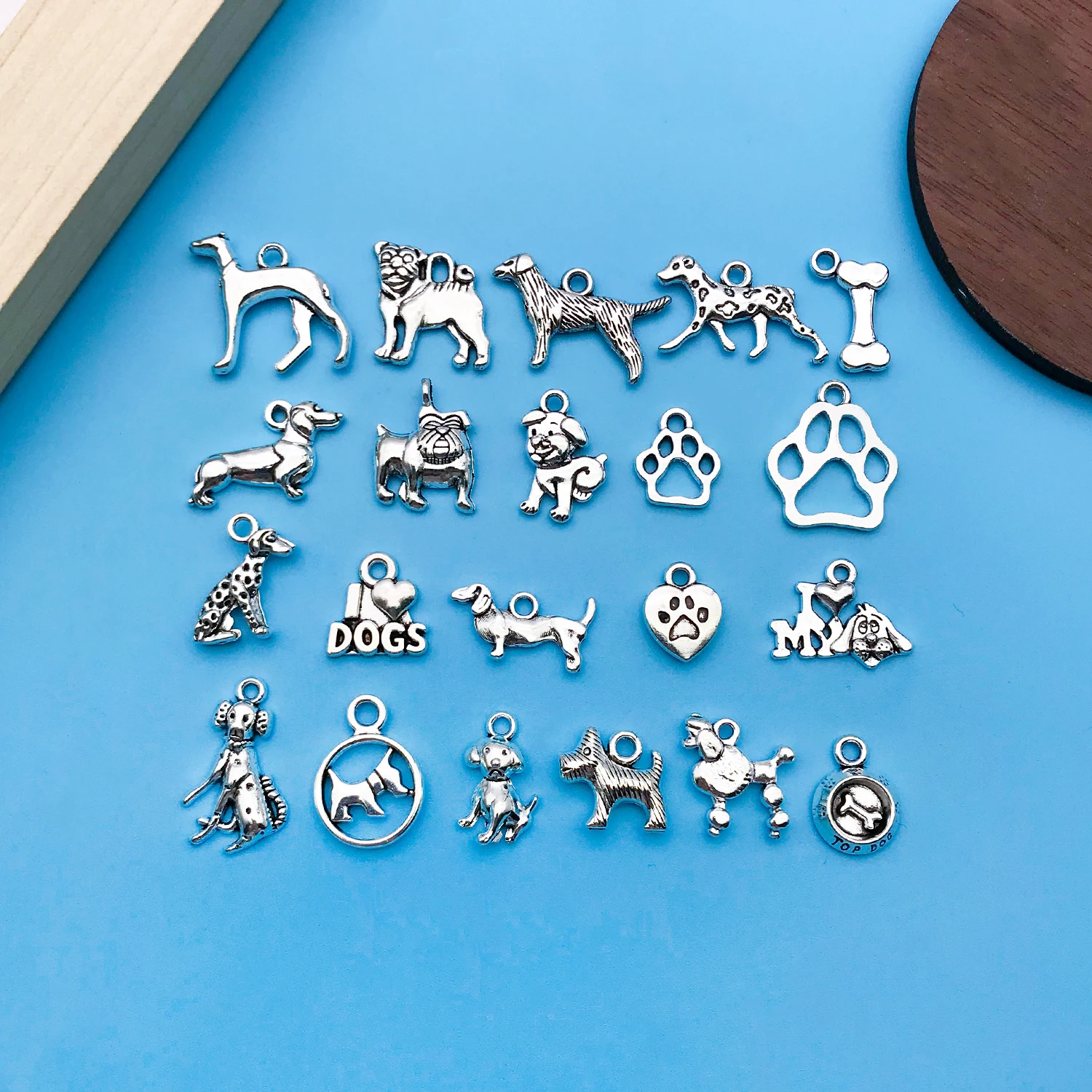 

21pcs antique silver Puppy Halloween Christmas pendant DIY jewelry make with charming, back to school season fashion accessories