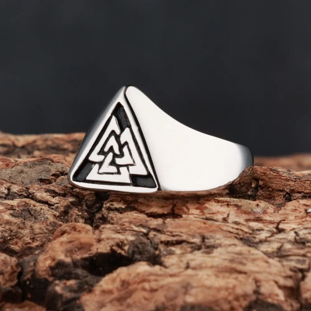 Vintage Nordic Viking Ring Titanium Steel Finger Jewelry Triangle Symbol Signet Ring Minimalist Retro Rune Protector Amulet Ring