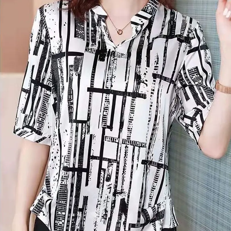 2023 New Casual Loose Stylish V-Neck Blouse Summer Short Sleeve Commute Female Clothing Printed Korean Patchwork All-match Shirt