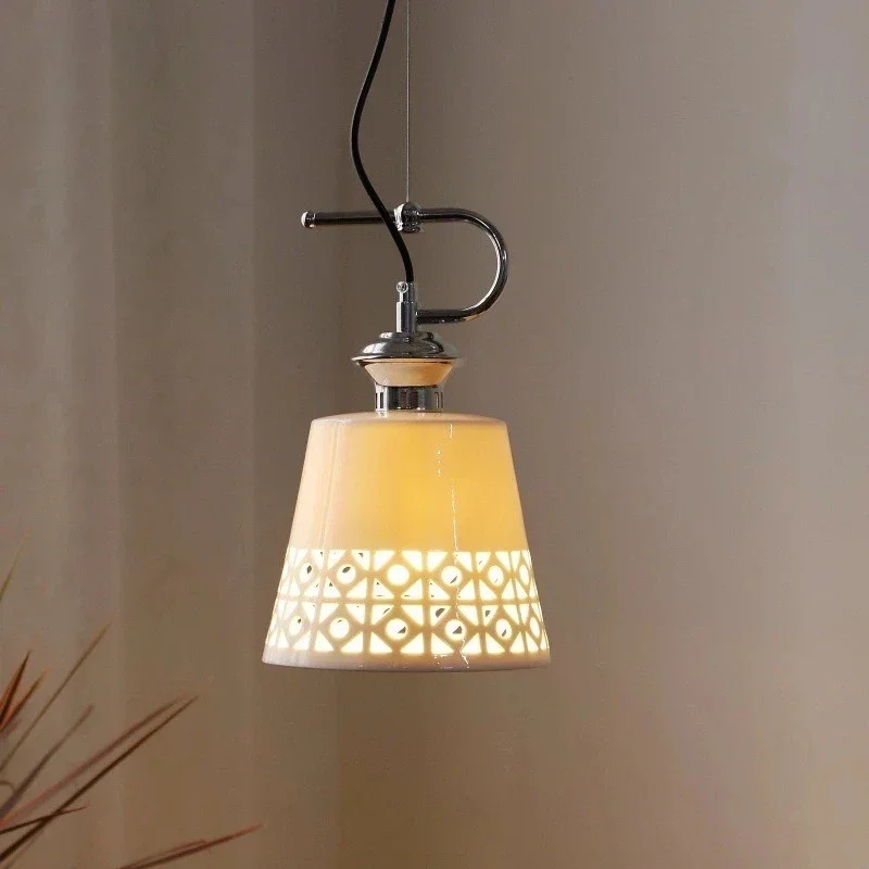 Bauhaus Iron Suspended Scale in The Shape of A Weight LED Pendant Lights Indoor Lamps for Living Room Home Decoration Chandelier