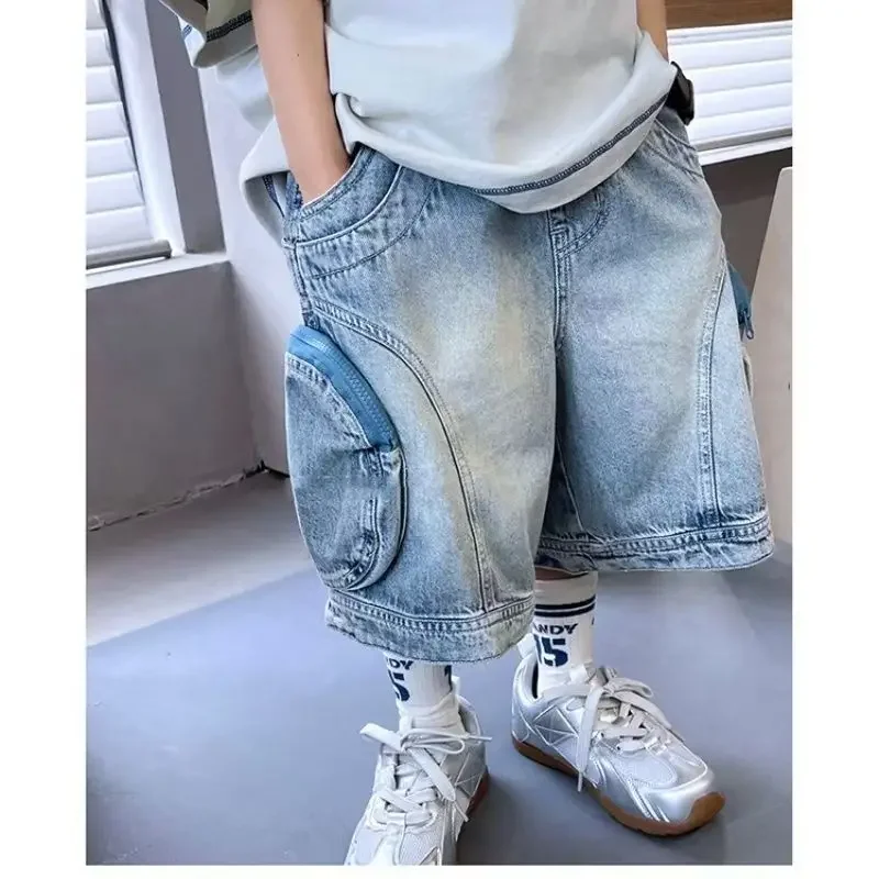 

Летние джинсовые шорты для мальчиков, новые детские свободные модные тонкие средние брюки с большими карманами, повседневные брюки для мальчиков 2025 г.