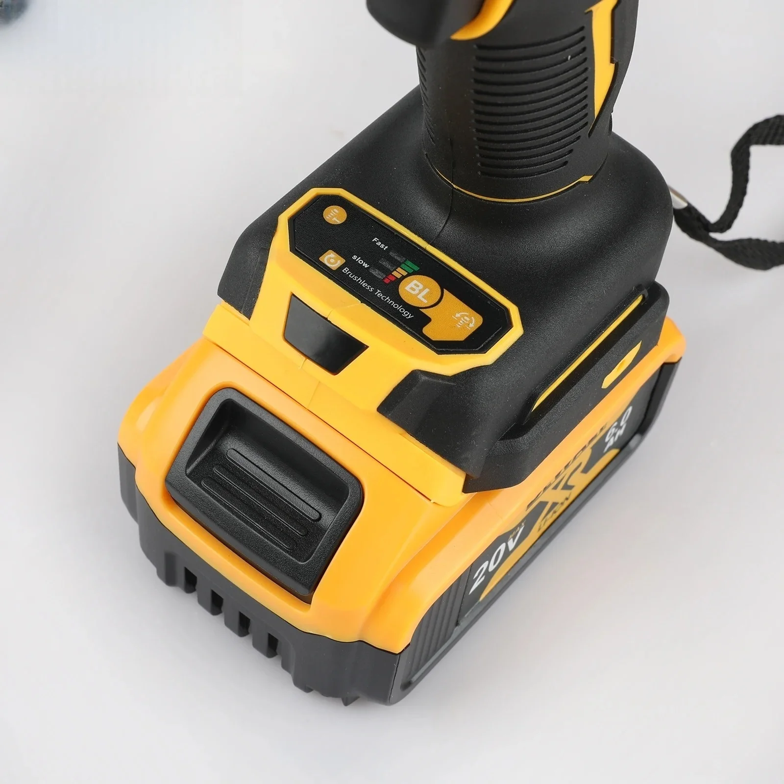 DEWALY 3250RPM مفتاح ربط كهربائي بدون فرش عزم دوران عالي 205N.m أداة إصلاح الطاقة المتوافقة مع بطارية 20 فولت