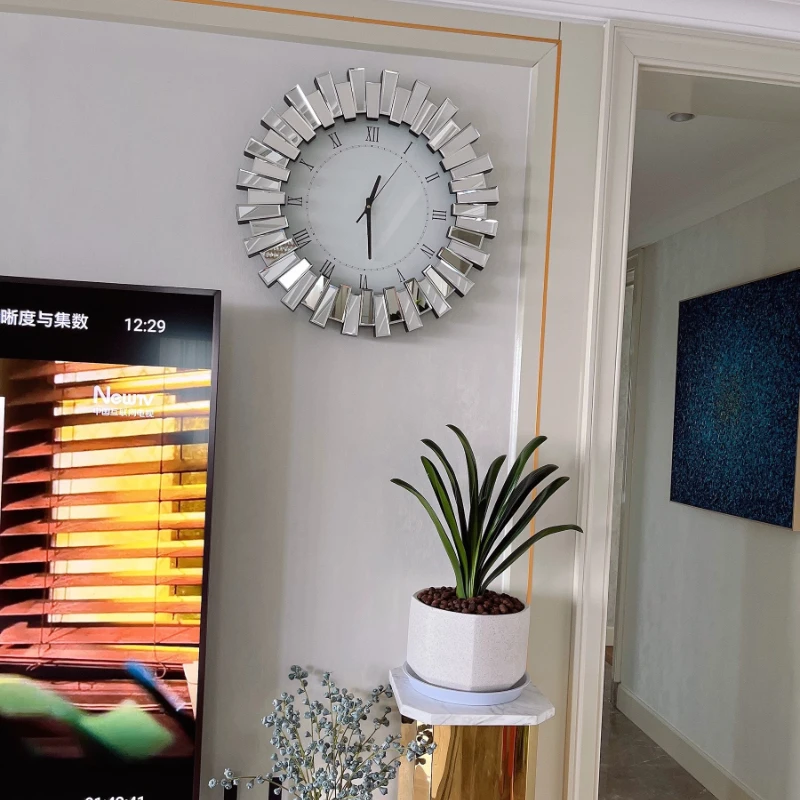 Round Elegant Unique Wall Clock Premium White Design Luxury Digital Clock Living Room Modern Orologio Da Parete Home Decor Items