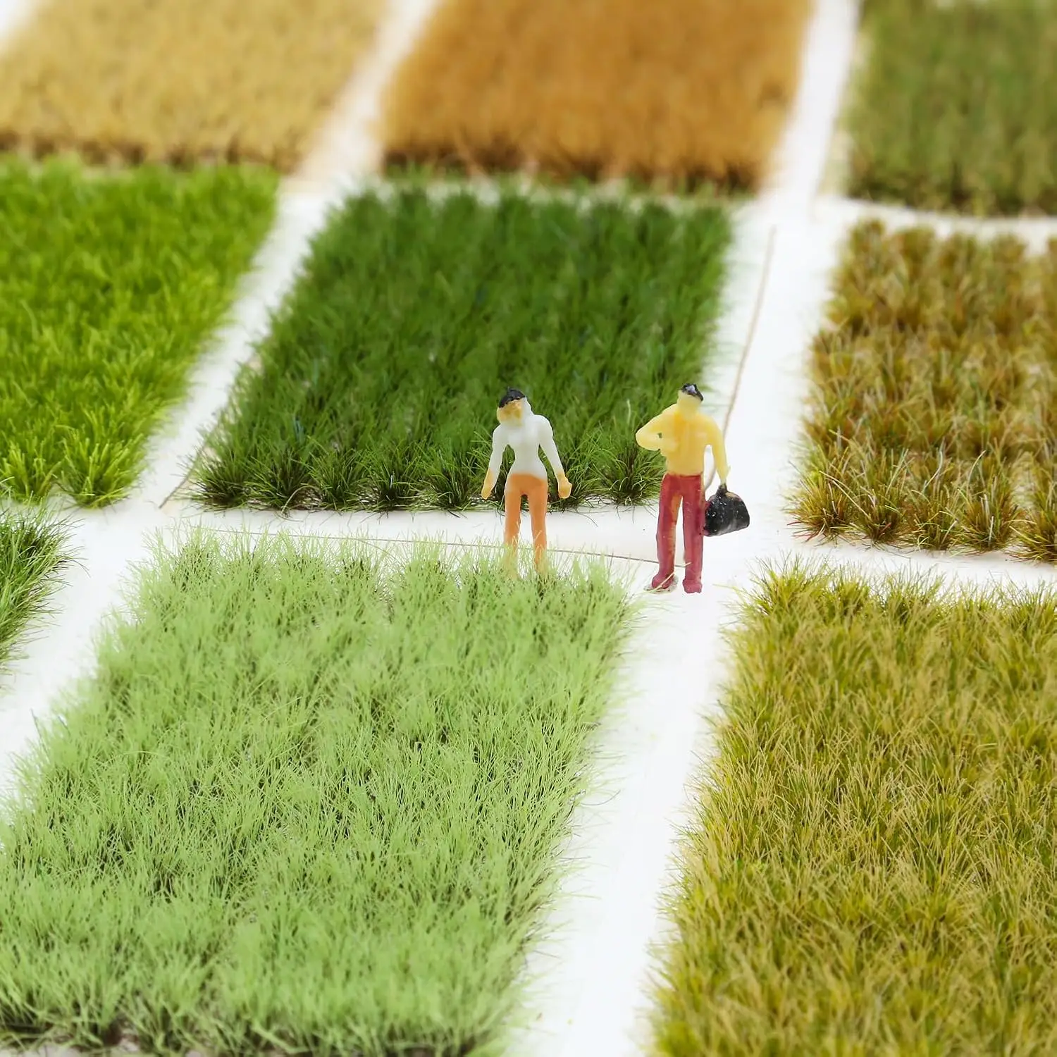 8 MILLIMETRI In Miniatura Erba Tuft Cluster Modello Scena Militare Ferrovia Treno Layout Architettura Materiali di Costruzione per Diorama 104 pz/scatola