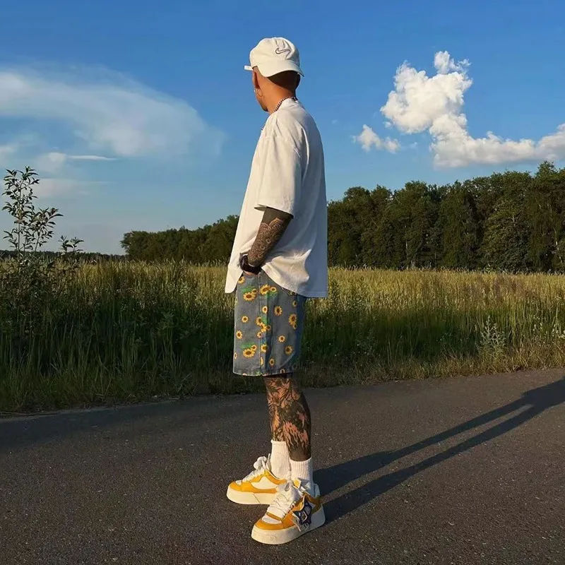 メンズ ヴィンテージ リンクル ブルー デニム ショートパンツ 巾着付き、ルーズフィット 5 インチ ビーチ パンツ 夏のストリートウェア用