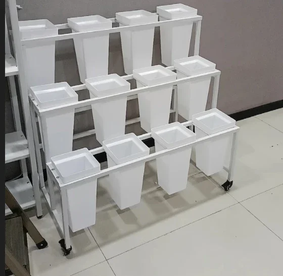 

JM-Florist, подставка для цветов из пластика, для использования в помещении, передвижная на колесиках, из кованого железа, в стиле лёгкой роскоши