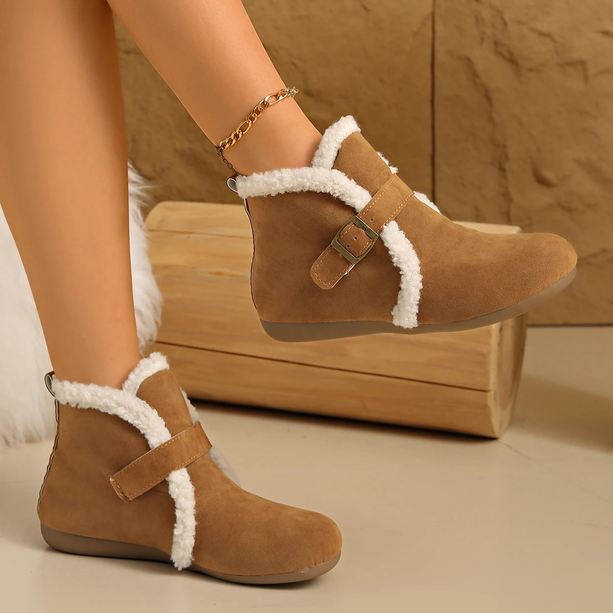 Warm Short Plush Suede Snow Boots Women 2025 Winter Metal Buckle Fluffy Ankle Boots Furry Flat Heel Casual Shoes Plus Size