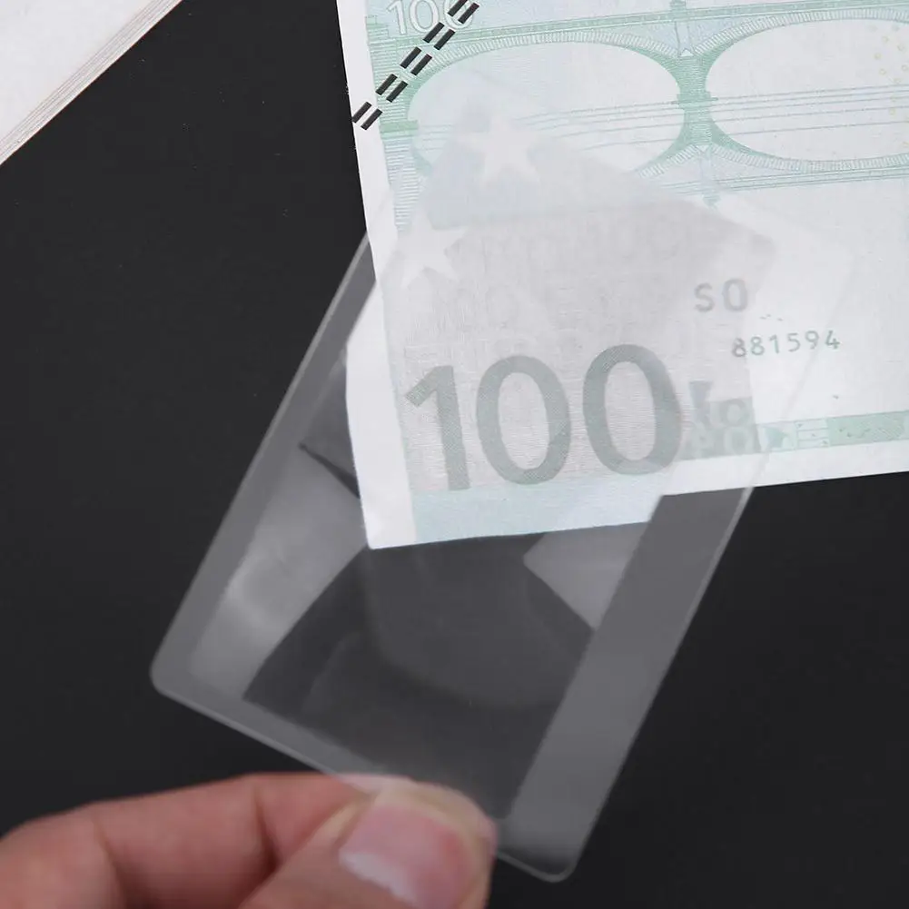 

5pcs 3X Magnifier Magnifying Card Credit Card Shape Magnifying Glass Transparent Plastic Cement Portable for Seniors Elder