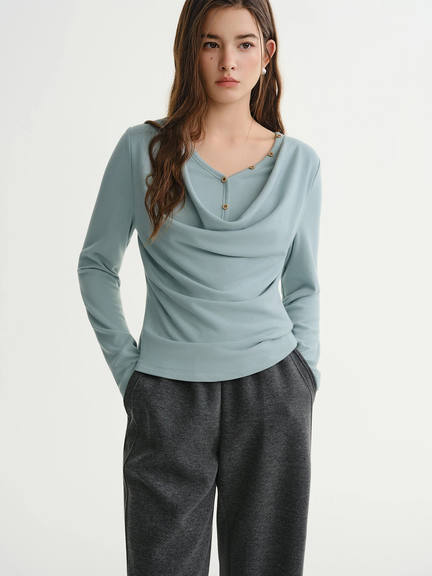 Plus-Size Layered Long-Sleeve T-Shirt with Floating Ribbon