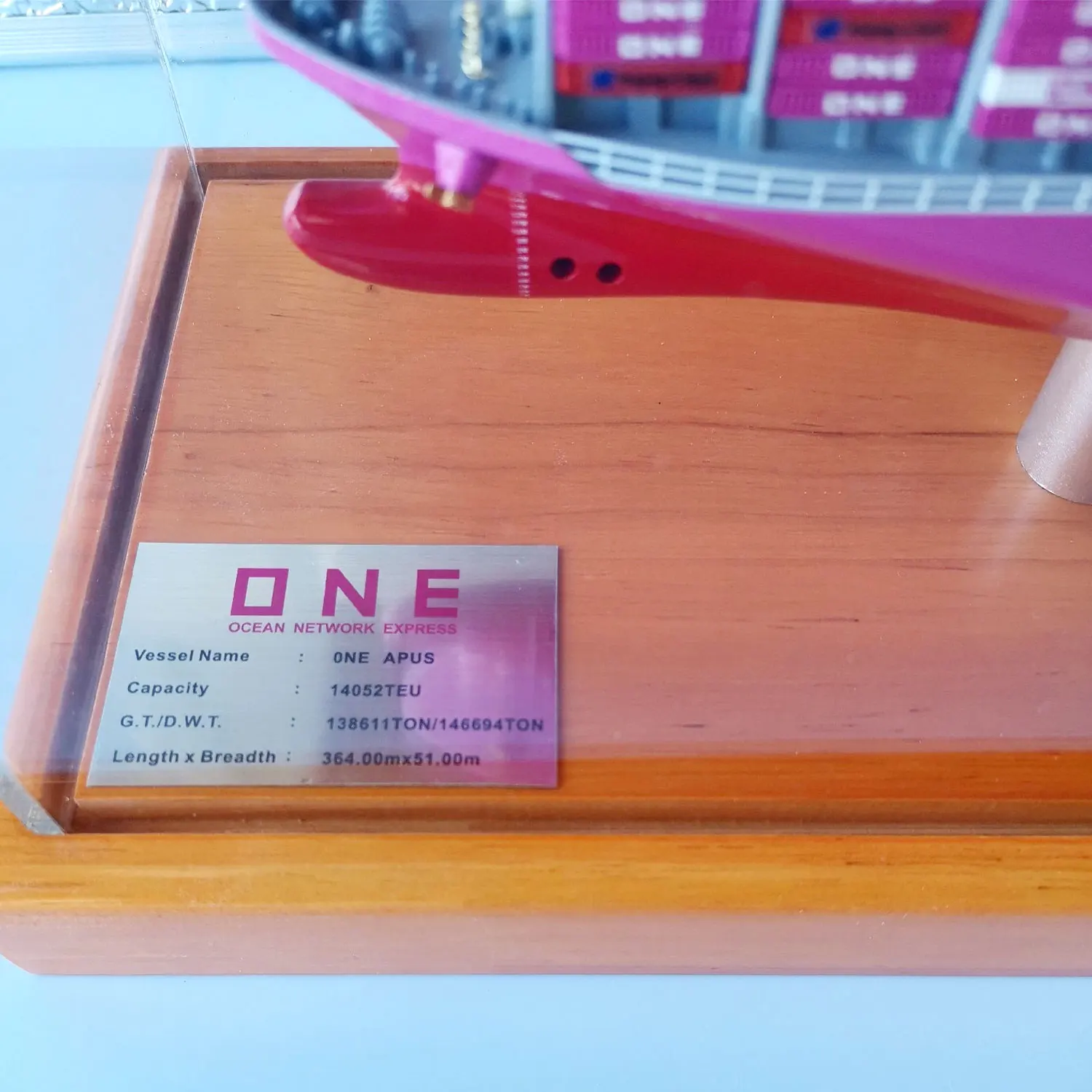 Contenedor terminado estático de 42cm, modelo de barco, adornos de escritorio, colección temática náutica, regalo de negocios, modelo de barco de carga de simulación