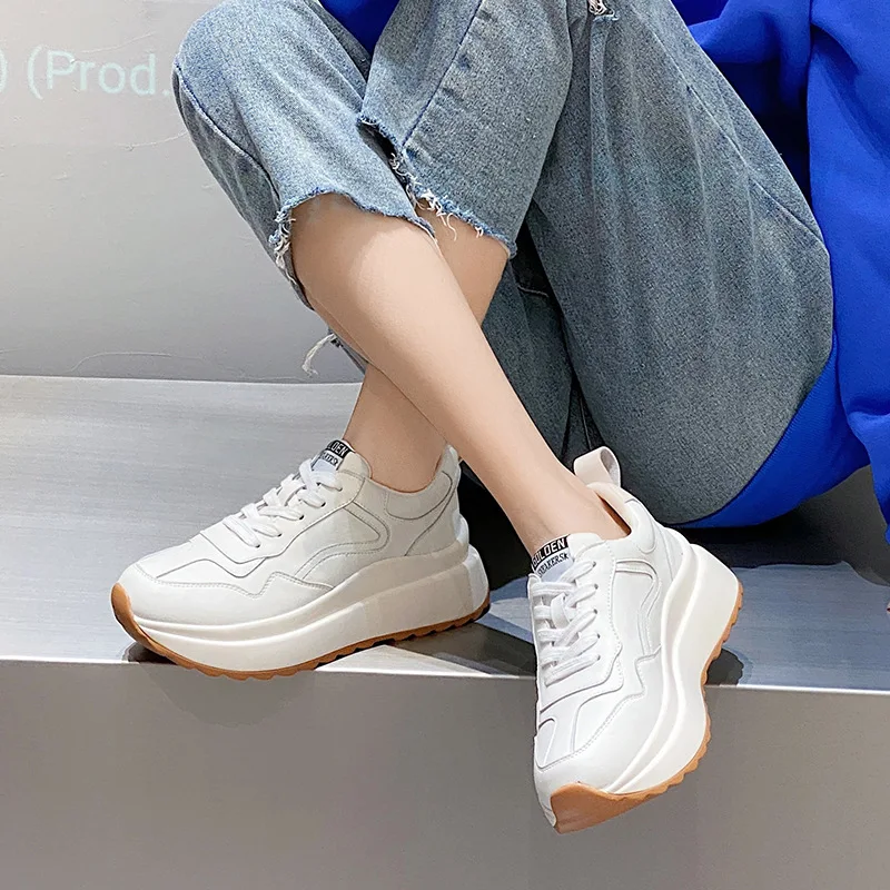 Cowhide Apricot Old Dad\'s Shoes for Women\'s Spring 2023 New Fashion Blast Street Leisure Sports Little White Shoes