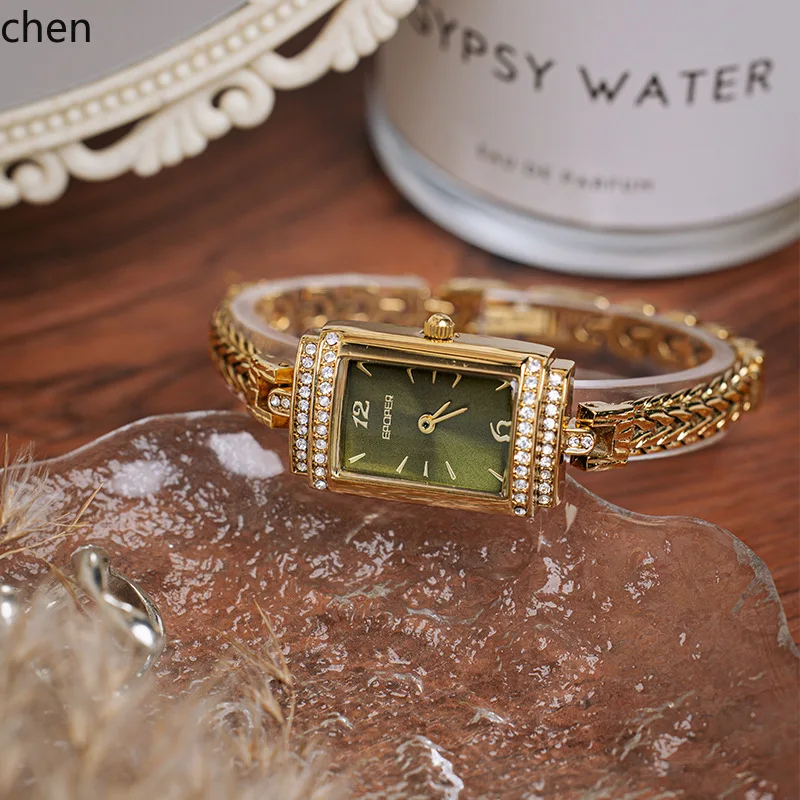 

Маленькие женские часы-брошь для офисных работниц, квадратные, маленькие, зеленые, для женщин