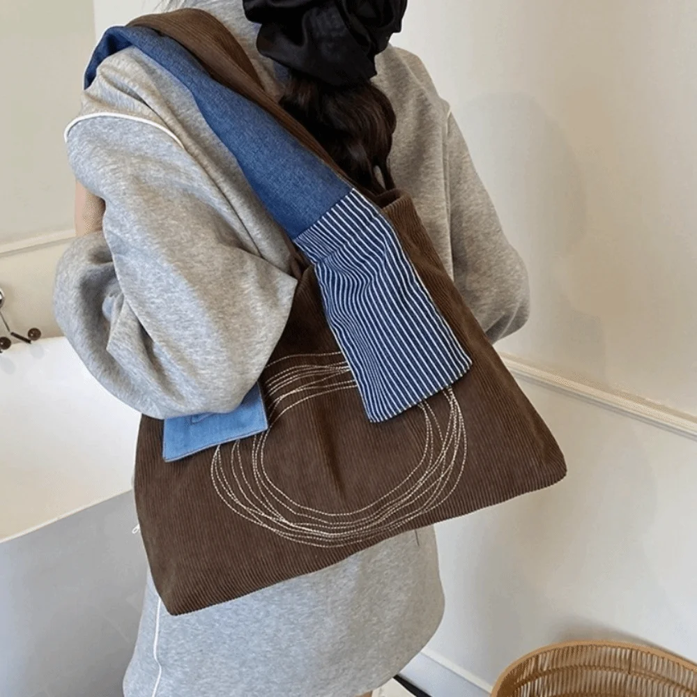 

Trendy Retro Shoulder Bags Corduroy Fabric Large Capacity Tote Bags Lightweight Patchwork Design Underarm Handbag Classroom