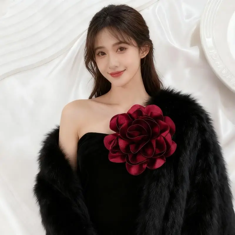 

Elegant Rose Flower Brooch French Satin Lapel Pin Versatile Handmade Ornamental Pin Fashion Jewelry Wedding Clothing Accessory