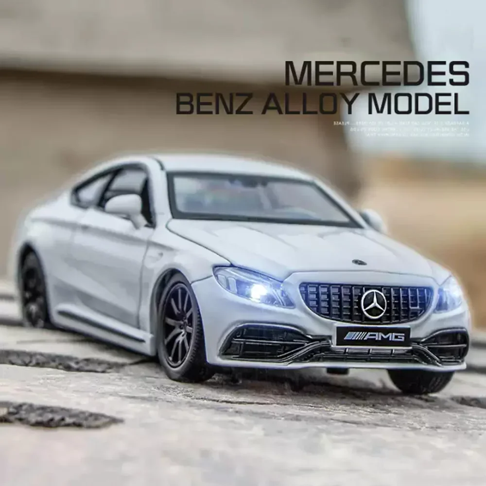 1:32 Scale Mercedes-Benz C63S Toys Alloy Diecast Model Car Doors Opened Sound Light Pull Back Metal Vehices Boy's Christmas Gift