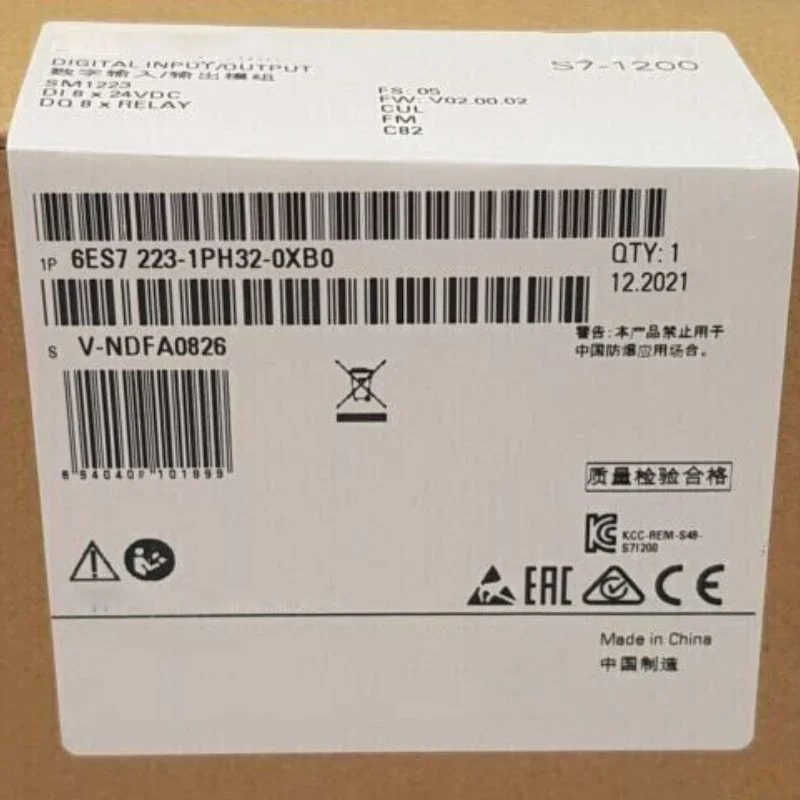 6ES7223-1PH32-0XB0 Digital I/O SM 1223 8 DI/8 DO 6ES7 223-1PH32-0XB0 NEW IN BOX