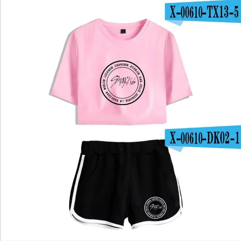 Conjuntos de verano para mujer estilo coreano KPOP Stray Kids 4MJK8E64 Top corto de manga corta + Pantalones cortos trajes deportivos chándales de dos piezas para mujer